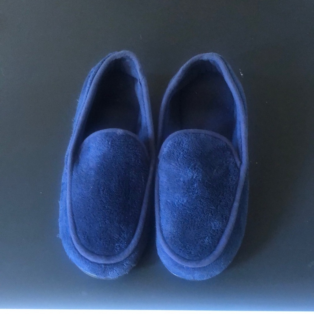Isotoner Men's Slipper, size 11-12, Good condition, machine washable